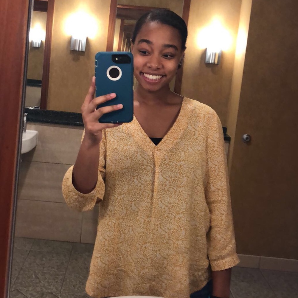 Meet your Posher, Kayla